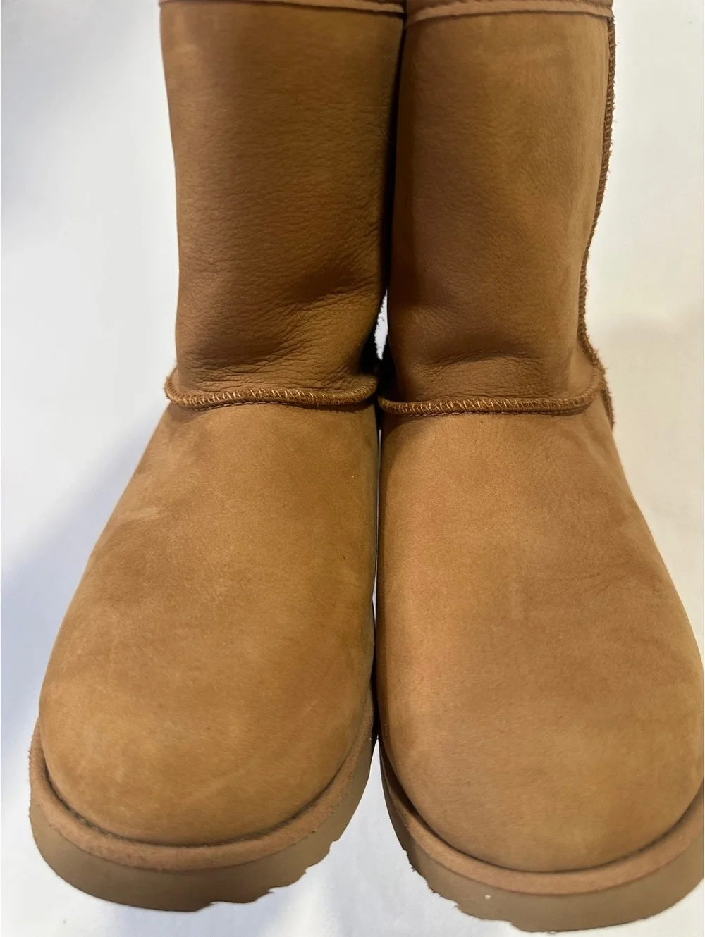 UGG Classic Mini II Boots Chestnut Brown Women’s Size 7 Suede Shearling